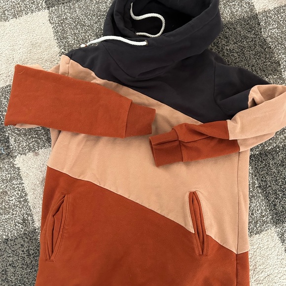 Color block fall hoodie - Picture 3 of 3